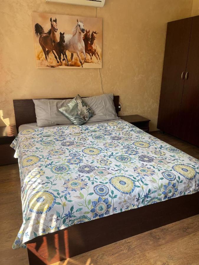 Lotos Apartament Apartment Burgas Ngoại thất bức ảnh